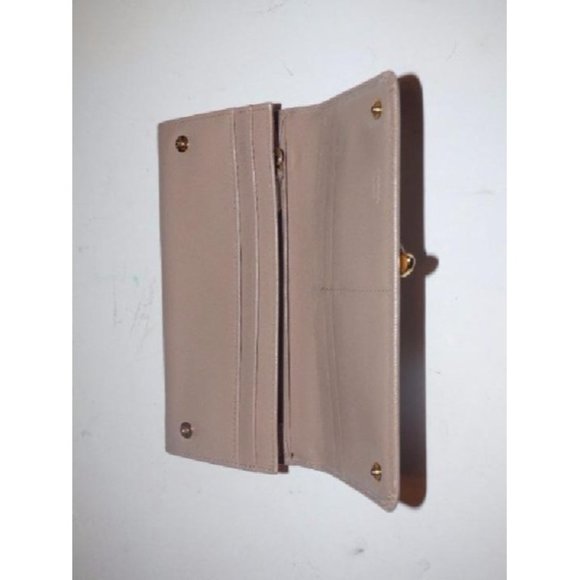 PRADA Nude Pale Pink Leather XL Bi-fold - Picture 3 of 9